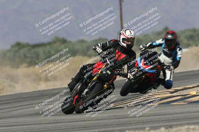 media/Oct-13-2025-Moto Forza (Mon) [[a66d839500]]/3-B Group/Session 3 (Turn 16)/